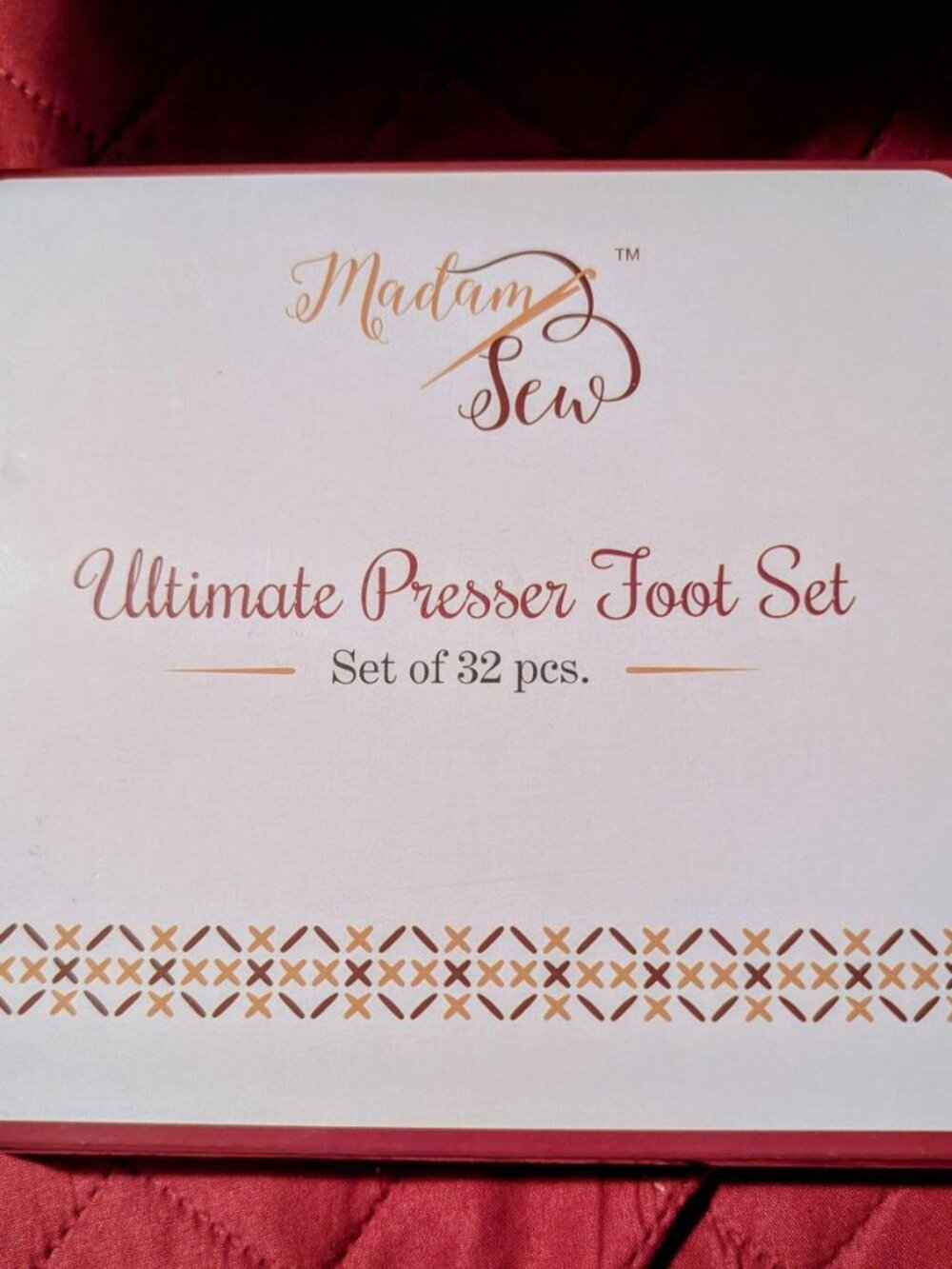 MADAM SEW ULTIMATE PRESSER FOOT SET 32 PCS STORAGE CASE DVD